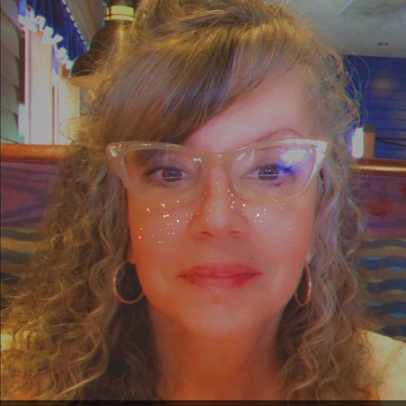 Meet your Posher, Tami - Picture 2 of 5